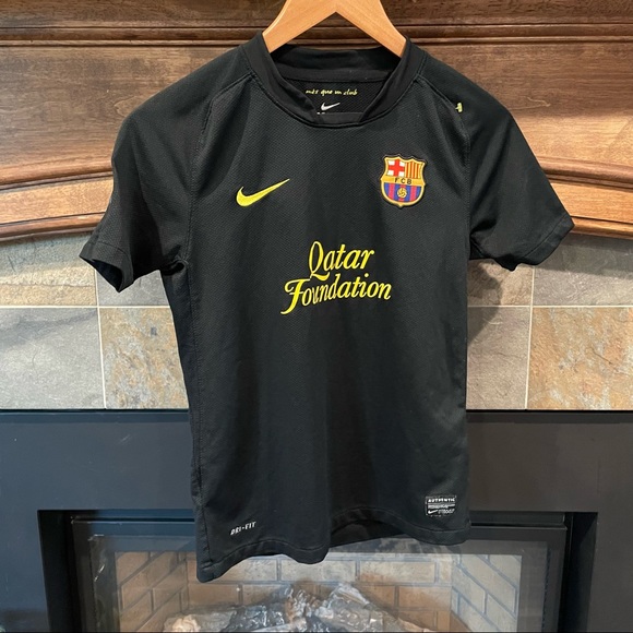 Nike 2011/2012 FC Barcelona David Villa Jersey Black Size M (10-12 Yrs) - Picture 1 of 3